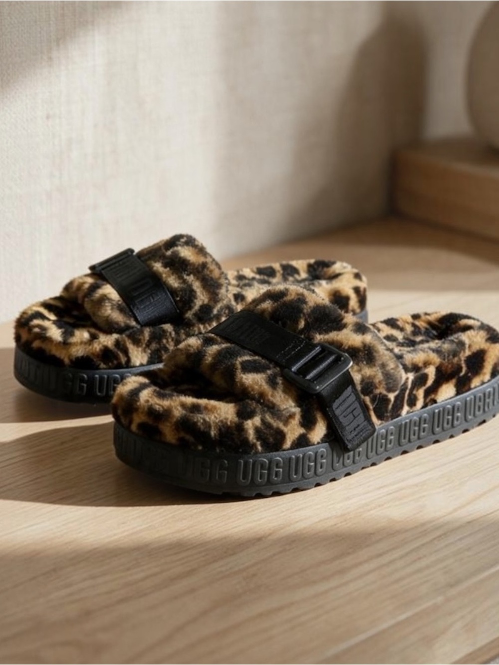 UGG Fluffita Panther Print Slipper Platform Slides Leopard Size 9